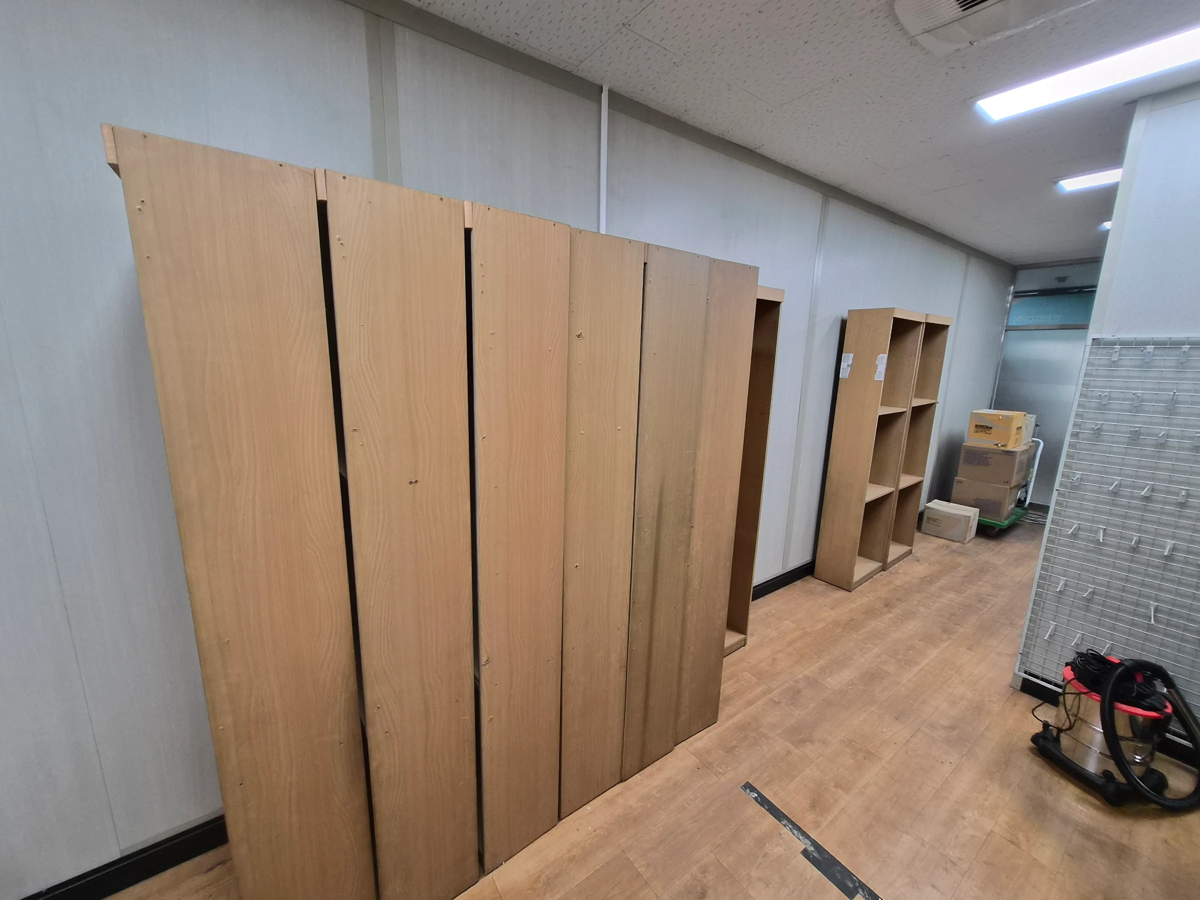서울 용산구 중고 가구·가전 수거 작업 전