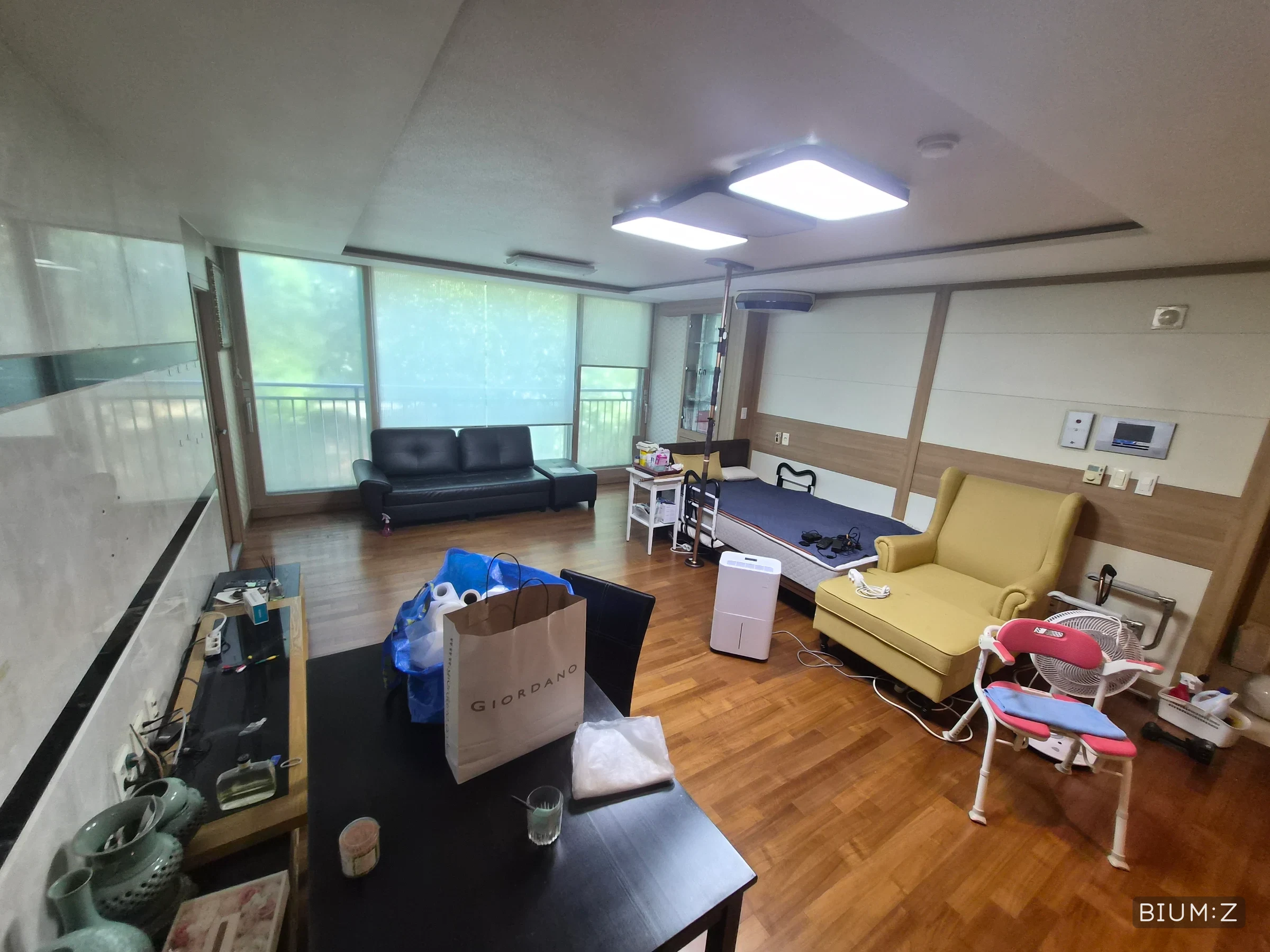 경기 화성시 가구·가전 수거·반출 작업 전